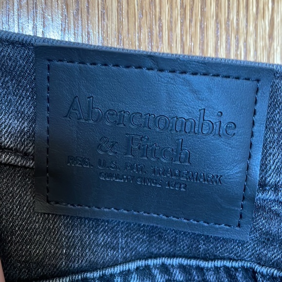Abercrombie & Fitch Athletic Skinny Stretch Jeans - 31x32 - Distressed black - Picture 4 of 4
